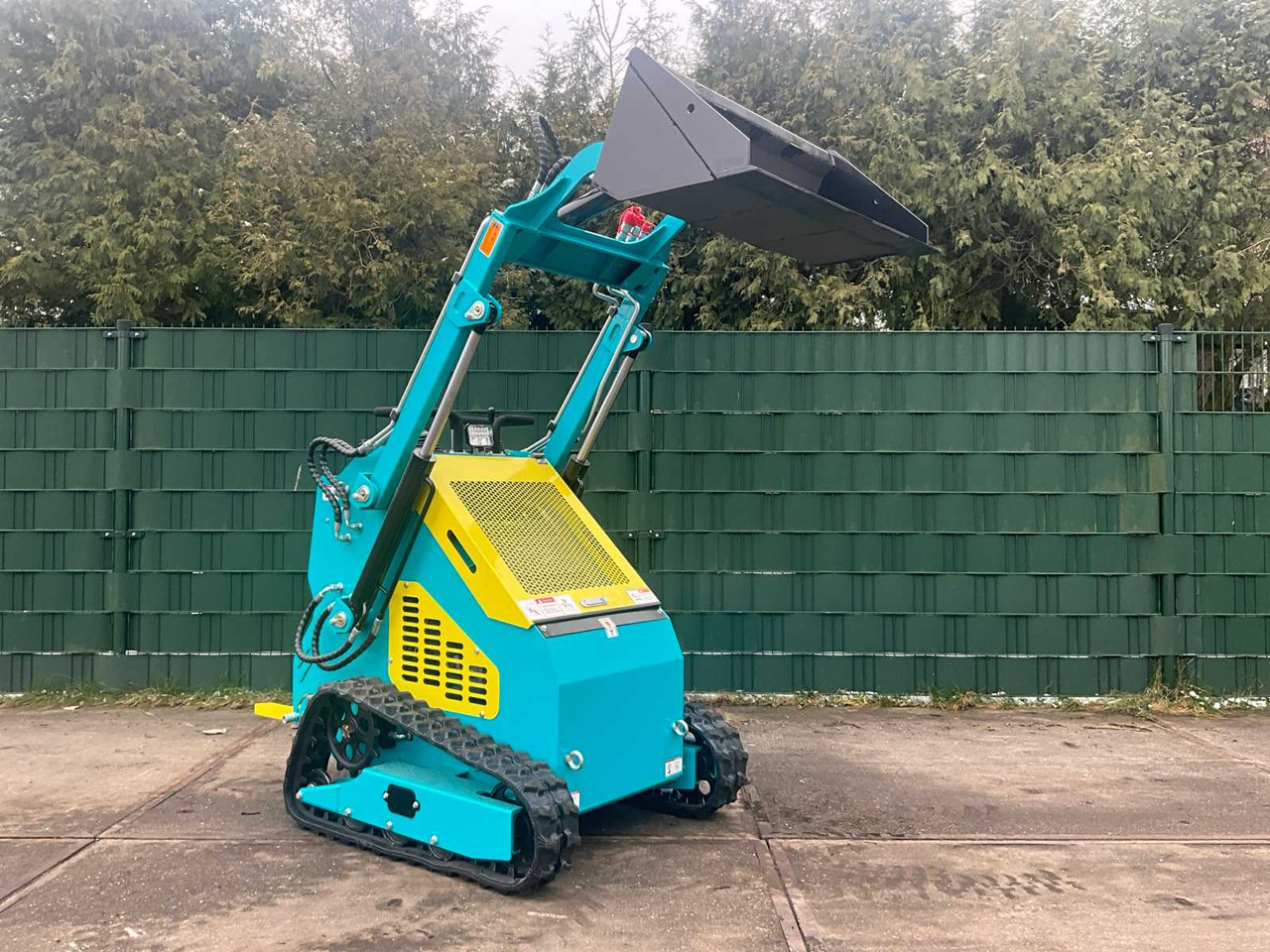 2025 - HH - LY-350 - SKID STEER LOADER - Chargeuse compacte sur chenilles: photos 4 2025 - HH - LY-350 - SKID STEER LOADER - Chargeuse compacte sur chenilles: photos 4