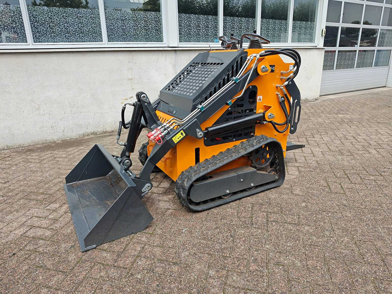 ARTEER - 2025 - QB-480 - SKID STEER LOADER - Chargeuse compacte sur chenilles: photos 1 ARTEER - 2025 - QB-480 - SKID STEER LOADER - Chargeuse compacte sur chenilles: photos 1