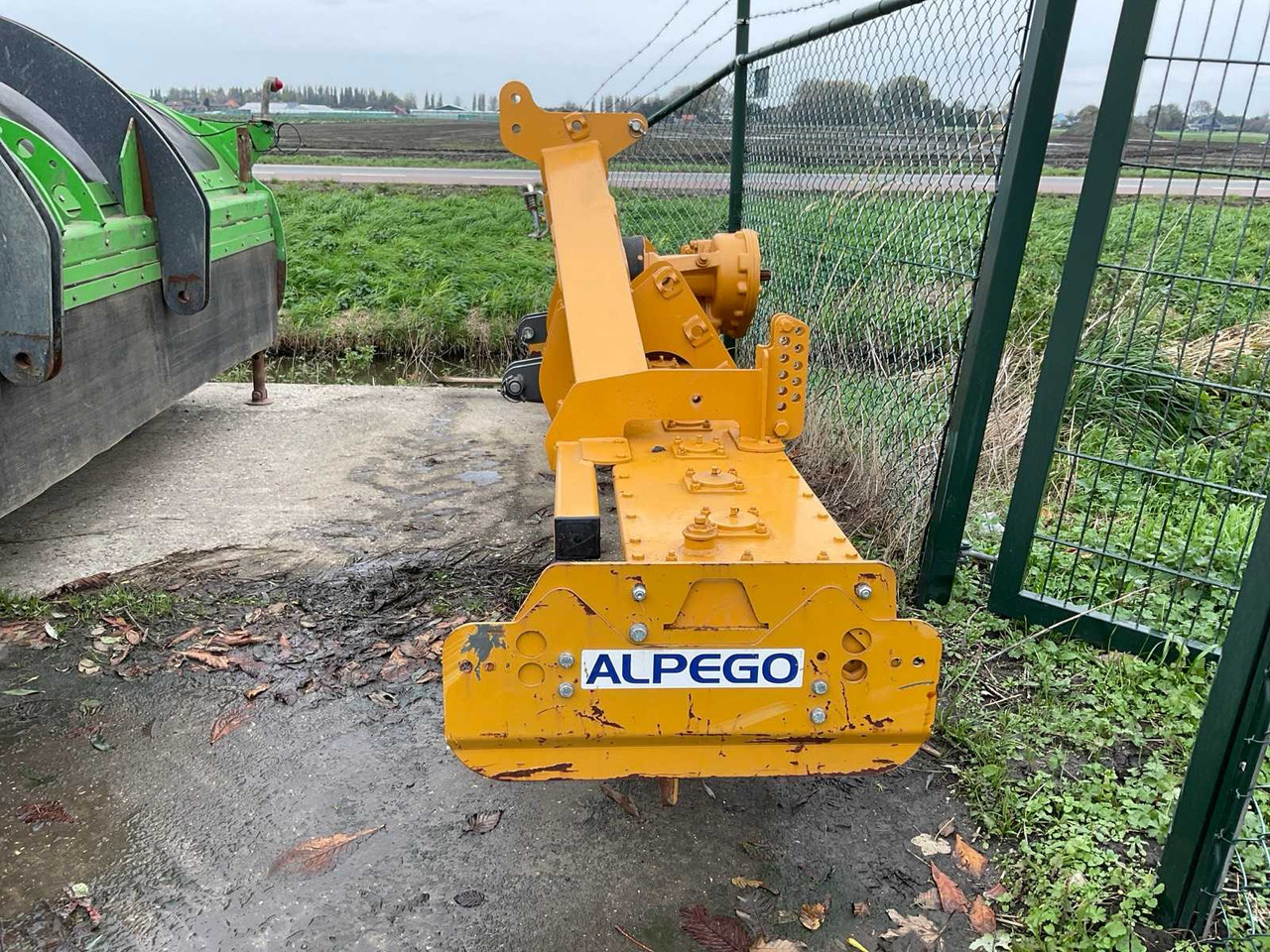 Alpego RMT 350 - Herse rotative: photos 2 Alpego RMT 350 - Herse rotative: photos 2