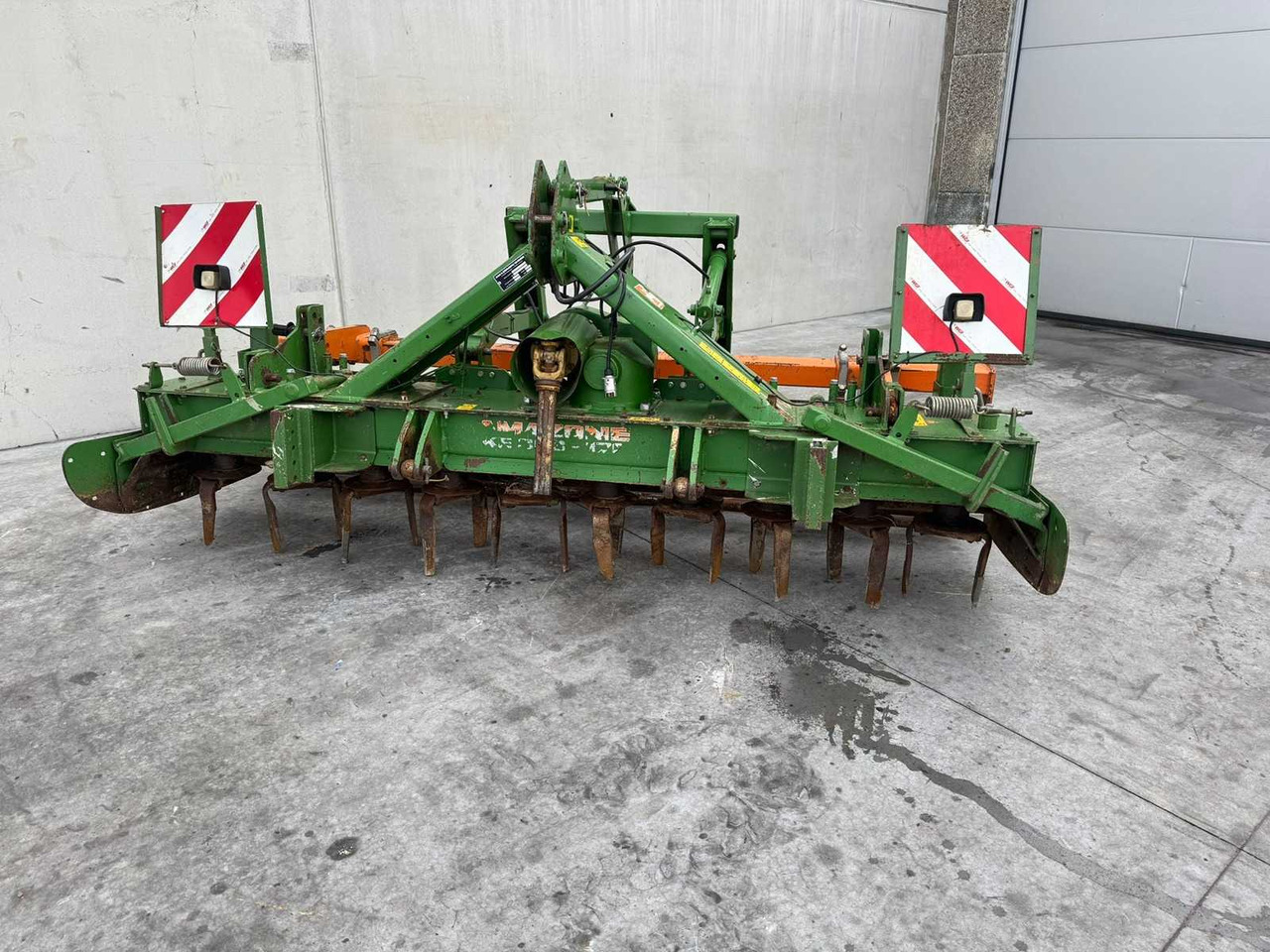 Amazone KE303 - Herse rotative: photos 1 Amazone KE303 - Herse rotative: photos 1