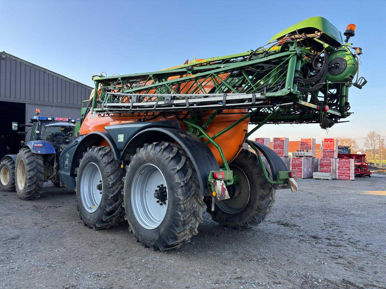Amazone UX11200 - Pulvérisateur: photos 4 Amazone UX11200 - Pulvérisateur: photos 4