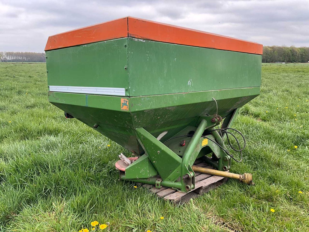 Amazone ZA-U1501 - Distributeur d'engrais: photos 3 Amazone ZA-U1501 - Distributeur d'engrais: photos 3