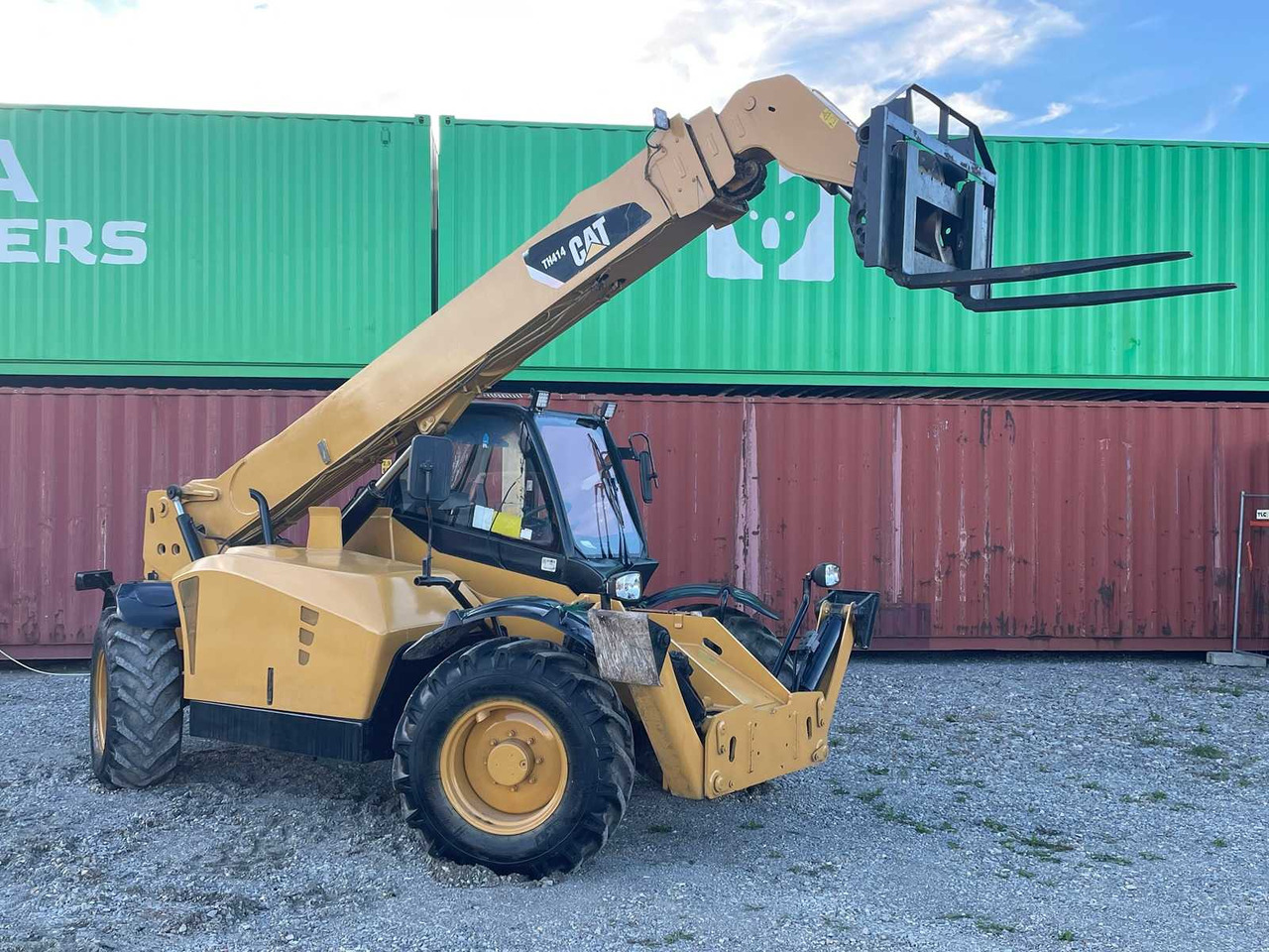 CATERPILLAR - TH414 - TELESCOPIC LOADER - 2013 - Chargeuse sur pneus: photos 3 CATERPILLAR - TH414 - TELESCOPIC LOADER - 2013 - Chargeuse sur pneus: photos 3