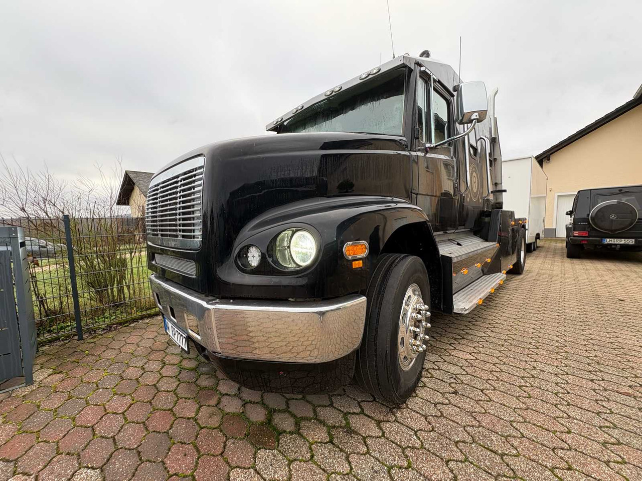 1999 FORD THX26MO – UNIQUE US SHOW TRUCK WITH LIVING SPACE CONVERSION - Camion: photos 2 1999 FORD THX26MO – UNIQUE US SHOW TRUCK WITH LIVING SPACE CONVERSION - Camion: photos 2