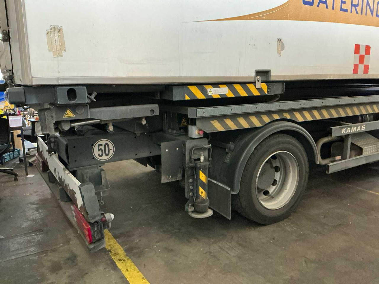 2001 MERCEDES-BENZ WBC22 CATERING TRUCK - Camion: photos 4 2001 MERCEDES-BENZ WBC22 CATERING TRUCK - Camion: photos 4