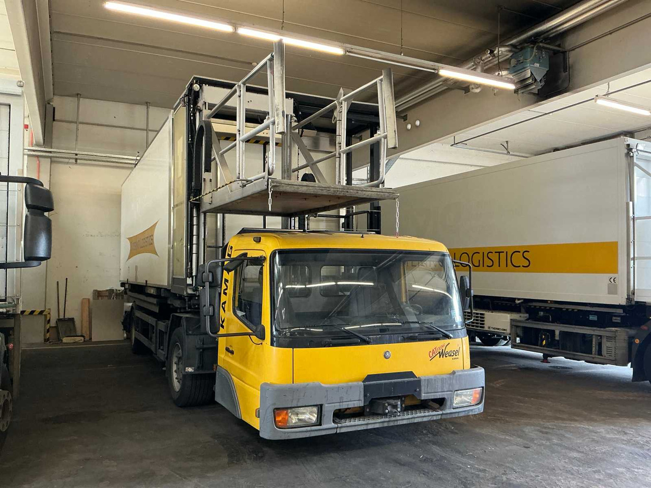 2001 MERCEDES-BENZ WBC22 CATERING TRUCK - Camion: photos 2 2001 MERCEDES-BENZ WBC22 CATERING TRUCK - Camion: photos 2