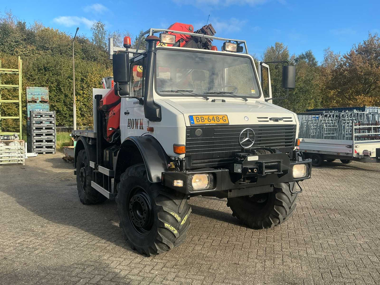 2002 MERCEDES-BENZ UNIMOG U2150L WITH PALFINGER PK 9501 CRANE AND AERIAL PLATFORM - Camion: photos 3 2002 MERCEDES-BENZ UNIMOG U2150L WITH PALFINGER PK 9501 CRANE AND AERIAL PLATFORM - Camion: photos 3
