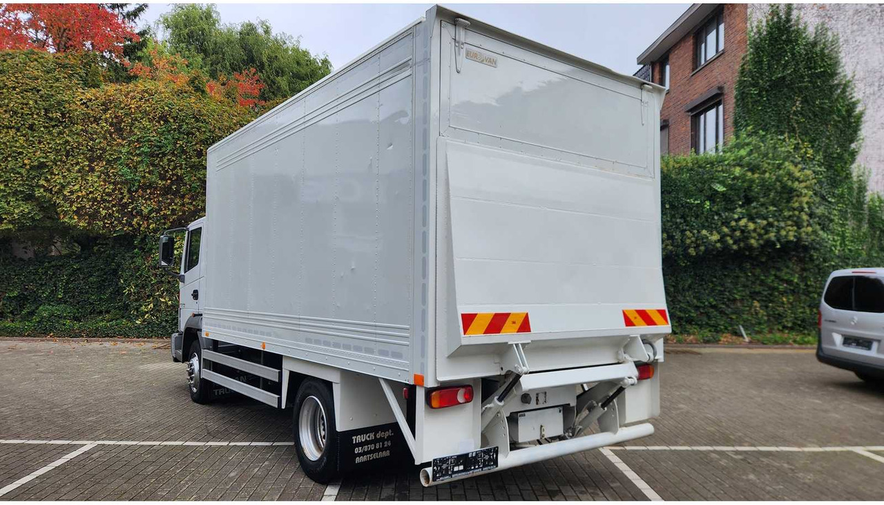 2002 NISSAN ATLEON - Camion: photos 5 2002 NISSAN ATLEON - Camion: photos 5