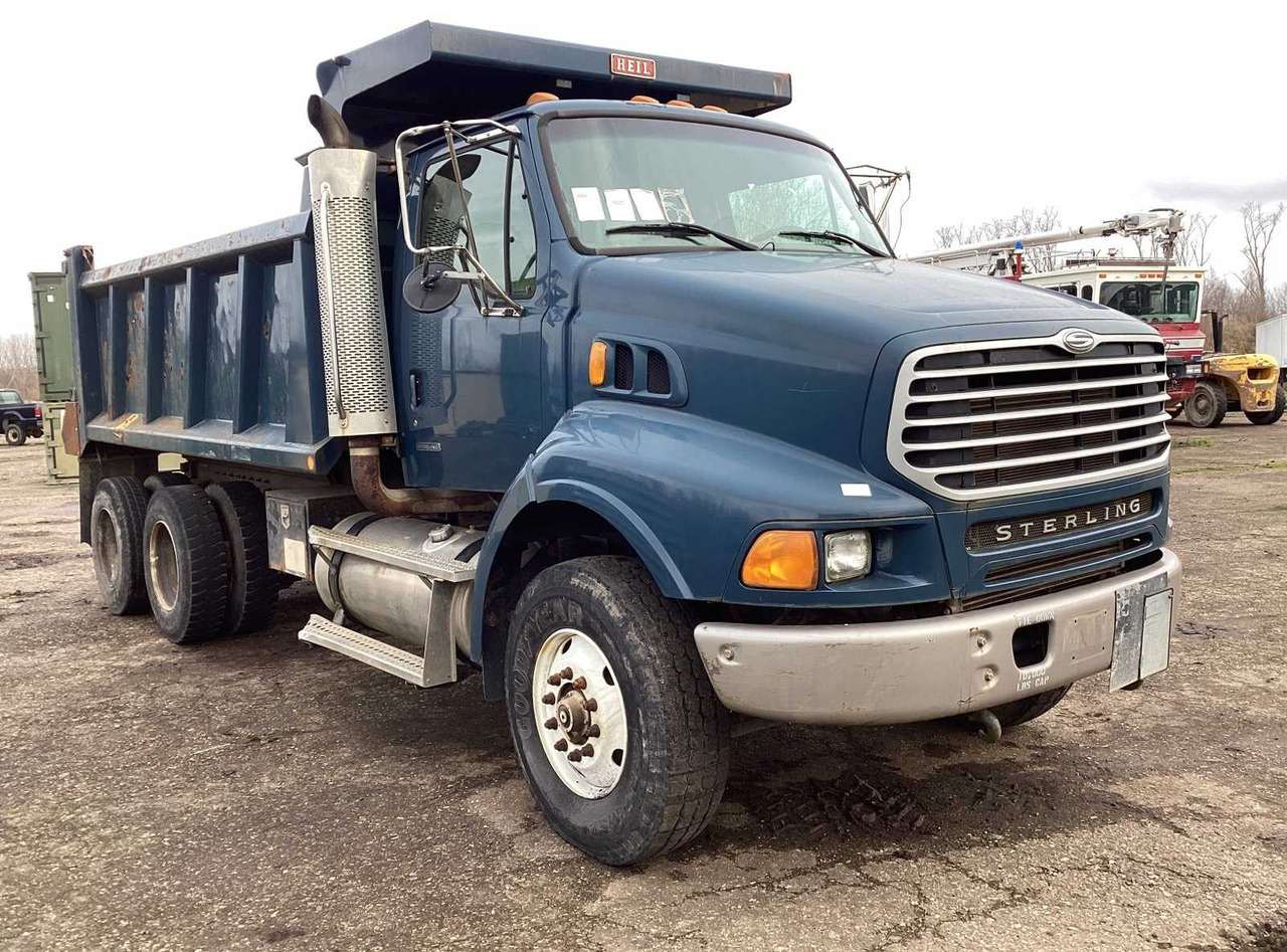 2005 STERLING LT 9500 TRUCK - Camion: photos 2 2005 STERLING LT 9500 TRUCK - Camion: photos 2