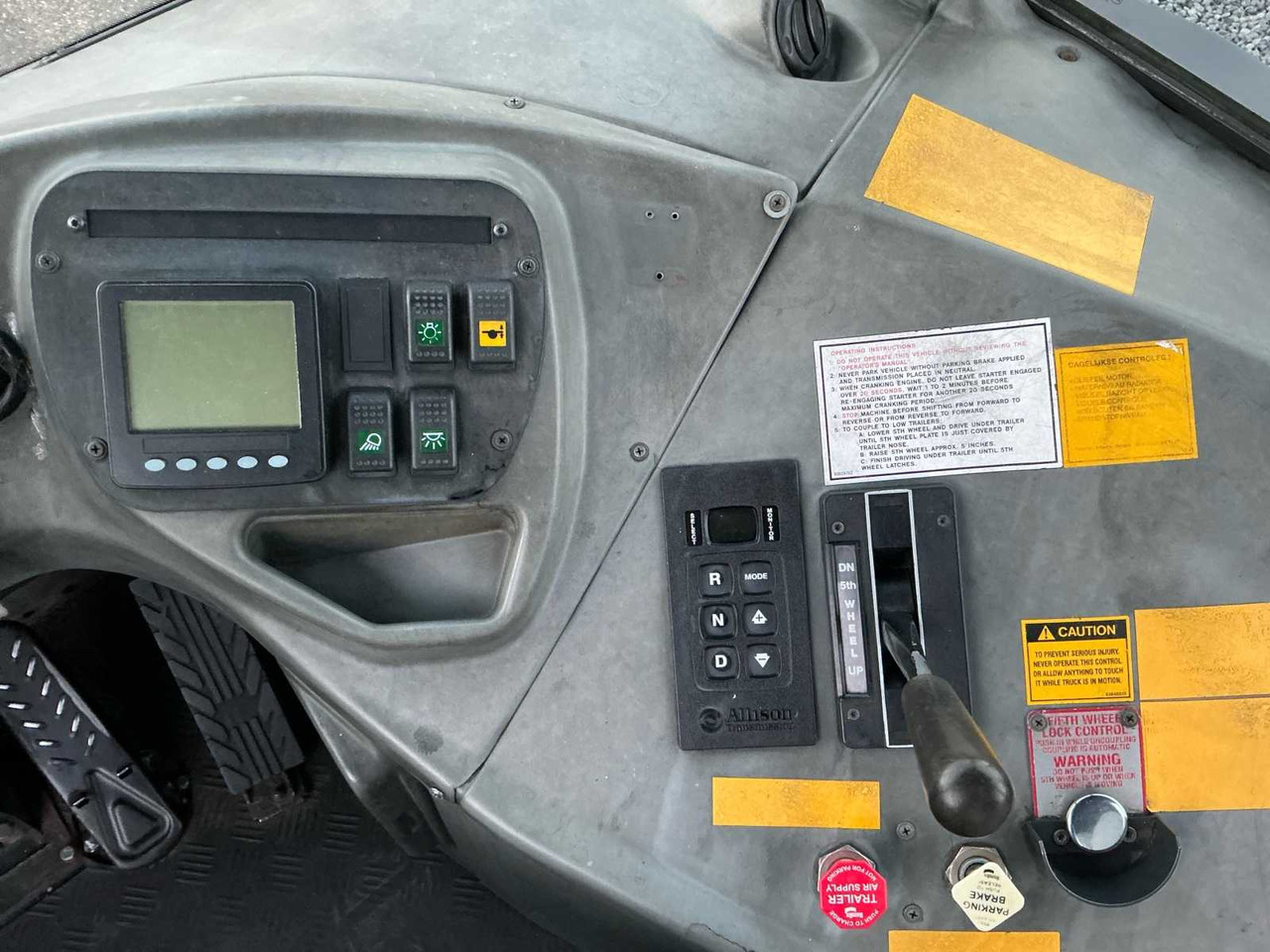 Camion 2012 KALMAR TT612D TERMINAL TRUCK: photos 20