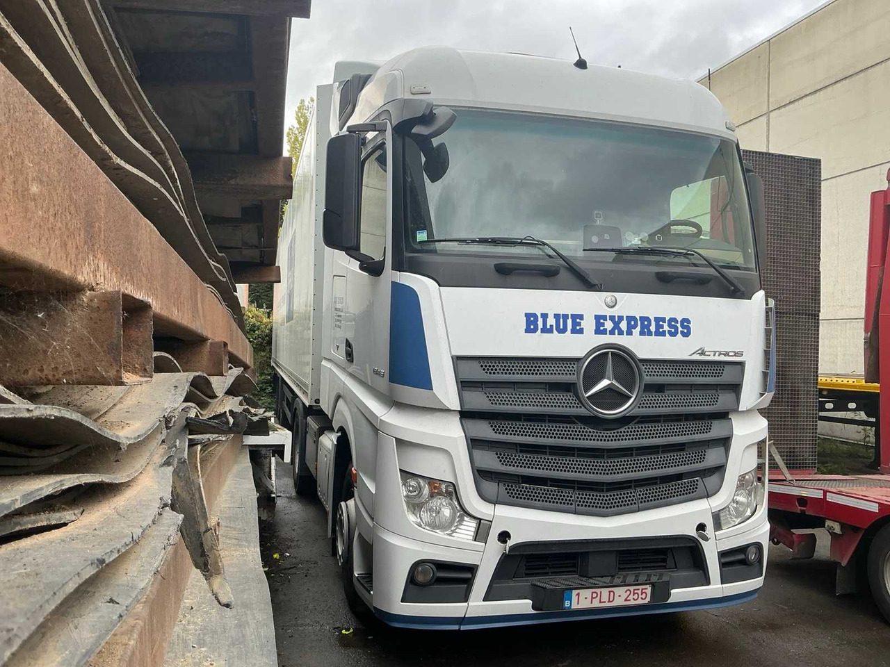 2016 MERCEDES-BENZ ACTROS 1945 TRUCK TRACTOR - Camion: photos 3 2016 MERCEDES-BENZ ACTROS 1945 TRUCK TRACTOR - Camion: photos 3