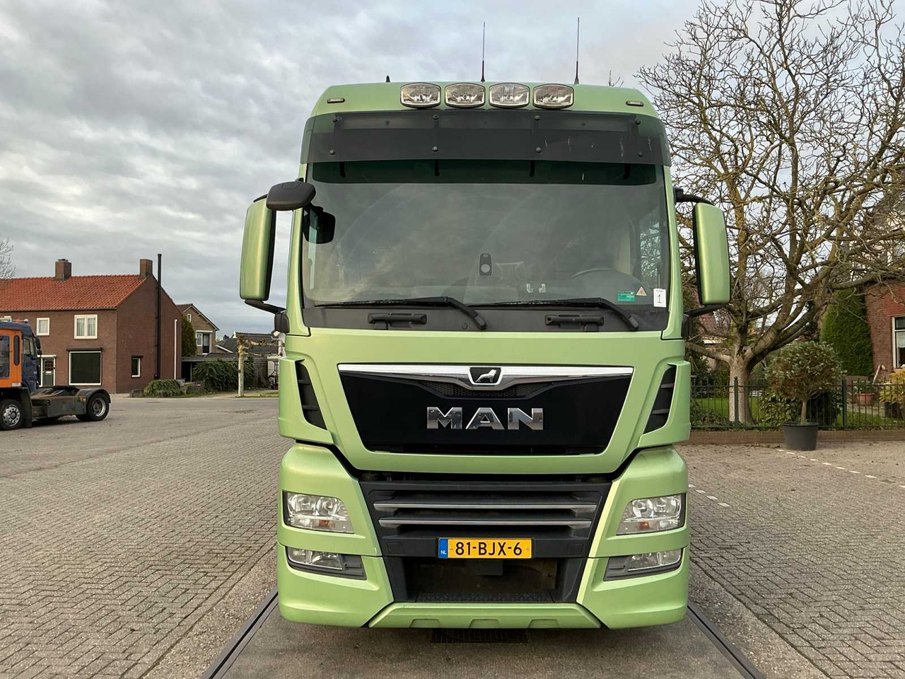 2017 MAN TGX 18.500 SEMI-TRAILER TRACTOR - Camion: photos 2 2017 MAN TGX 18.500 SEMI-TRAILER TRACTOR - Camion: photos 2