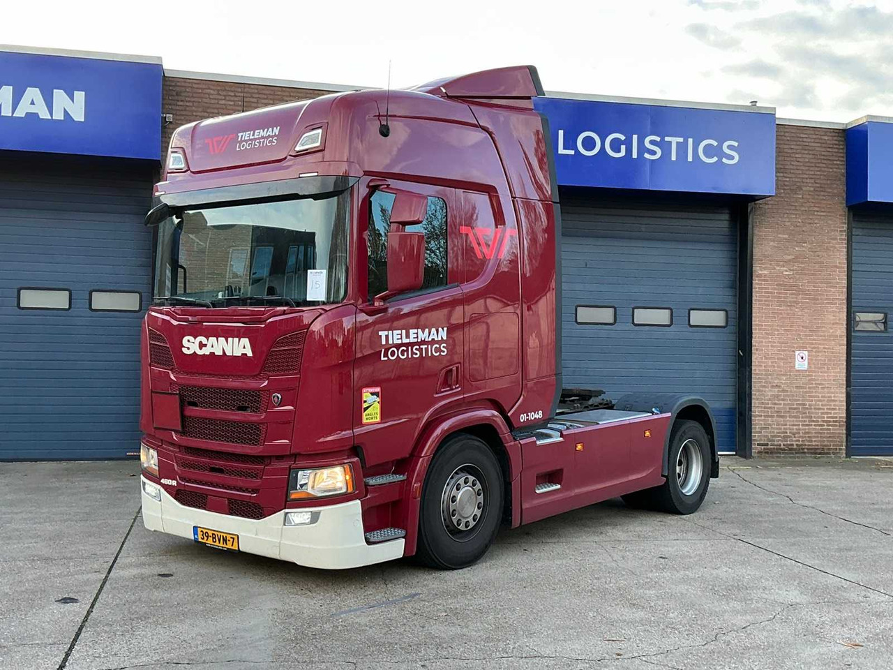 2023 SCANIA R460 SEMI-TRAILER TRACTOR - Camion: photos 2 2023 SCANIA R460 SEMI-TRAILER TRACTOR - Camion: photos 2