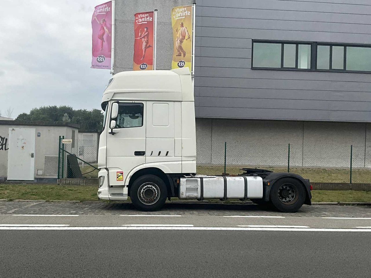 DAF XF 460 FT - 2015 - Camion: photos 2 DAF XF 460 FT - 2015 - Camion: photos 2