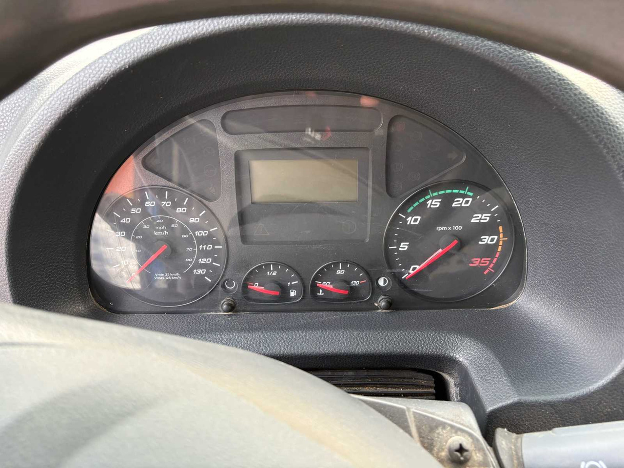 Camion IVECO CARGO HOOKLIFT FROM 2015 – INCL. 3 CONTAINERS: photos 16