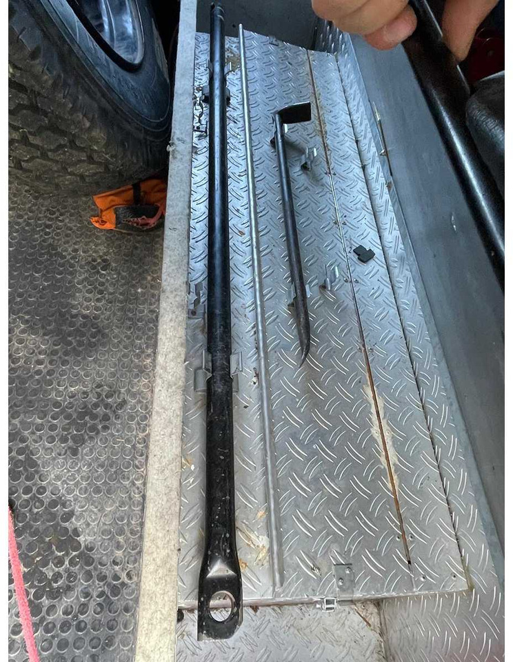 MERCEDES-BENZ - 1120 4X4 - WINCH FIRE TRUCK - Camion: photos 5 MERCEDES-BENZ - 1120 4X4 - WINCH FIRE TRUCK - Camion: photos 5