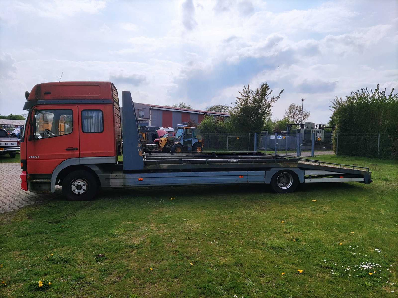 MERCEDES-BENZ - 1999 - TRUCK - Camion: photos 2 MERCEDES-BENZ - 1999 - TRUCK - Camion: photos 2