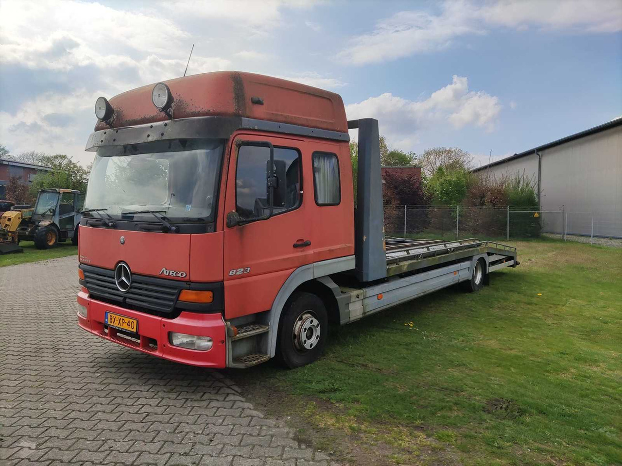 MERCEDES-BENZ - 1999 - TRUCK - Camion: photos 1 MERCEDES-BENZ - 1999 - TRUCK - Camion: photos 1