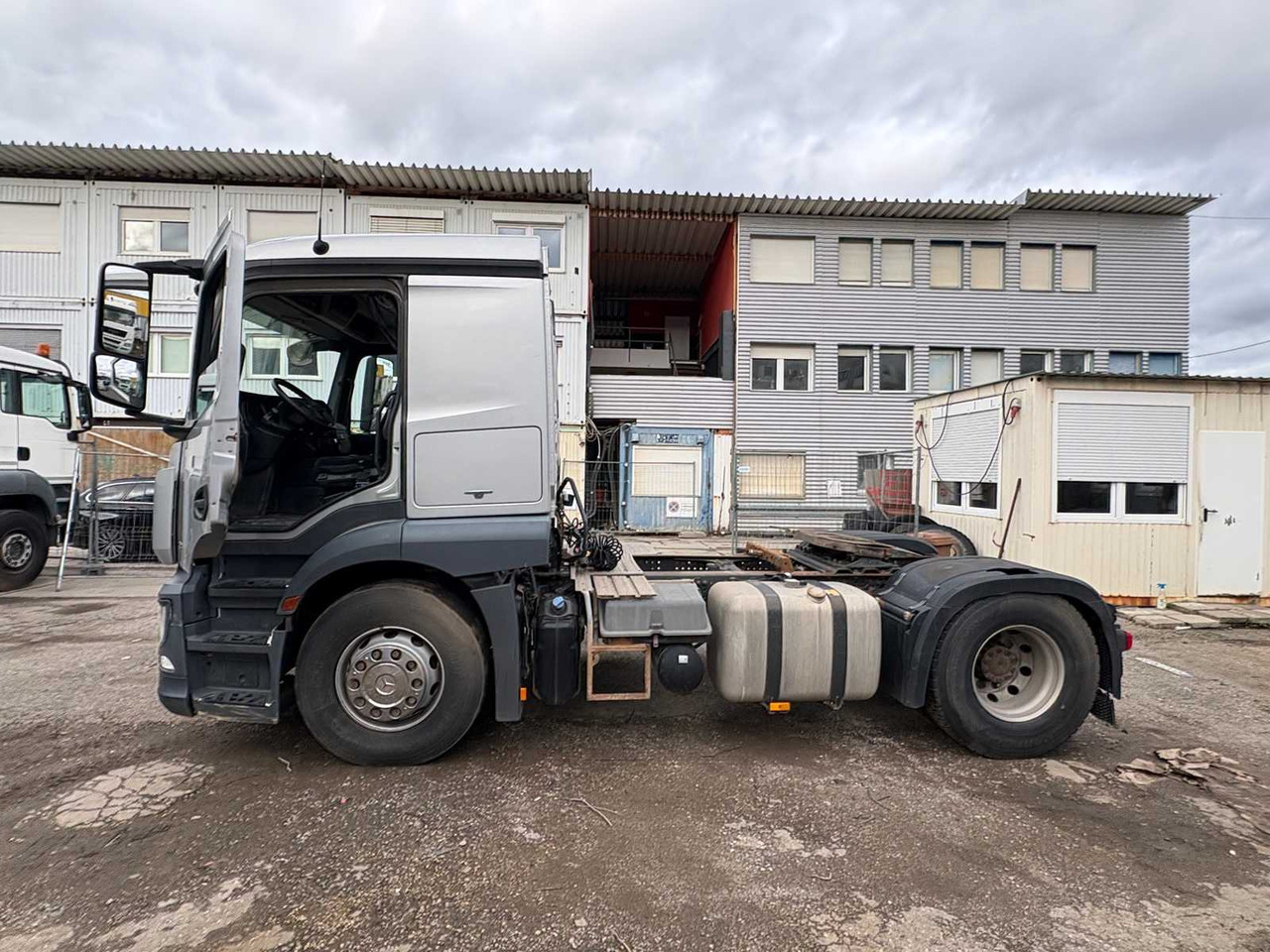 Camion MERCEDES-BENZ ACTROS 1843 TRACTOR: photos 6
