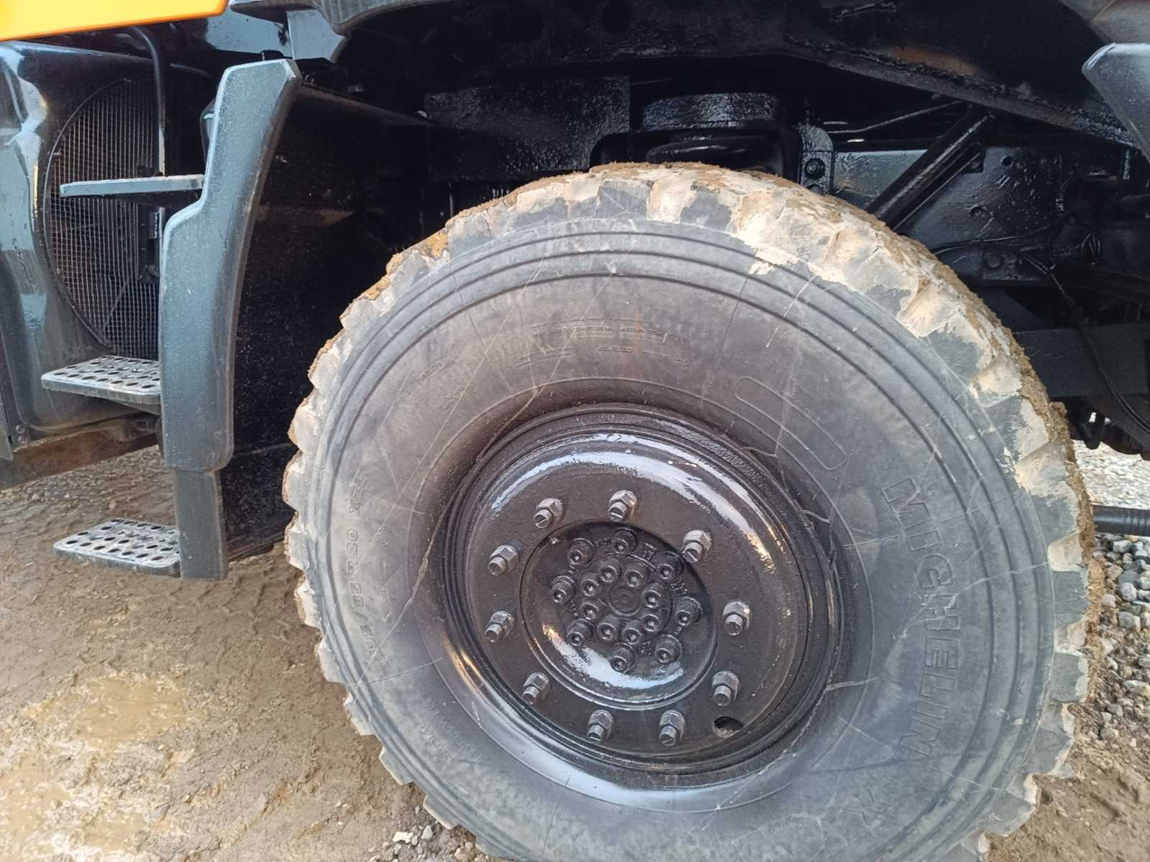 Camion UNIMOG - U 400 - TRUCK - 2001: photos 20 Camion UNIMOG - U 400 - TRUCK - 2001: photos 20