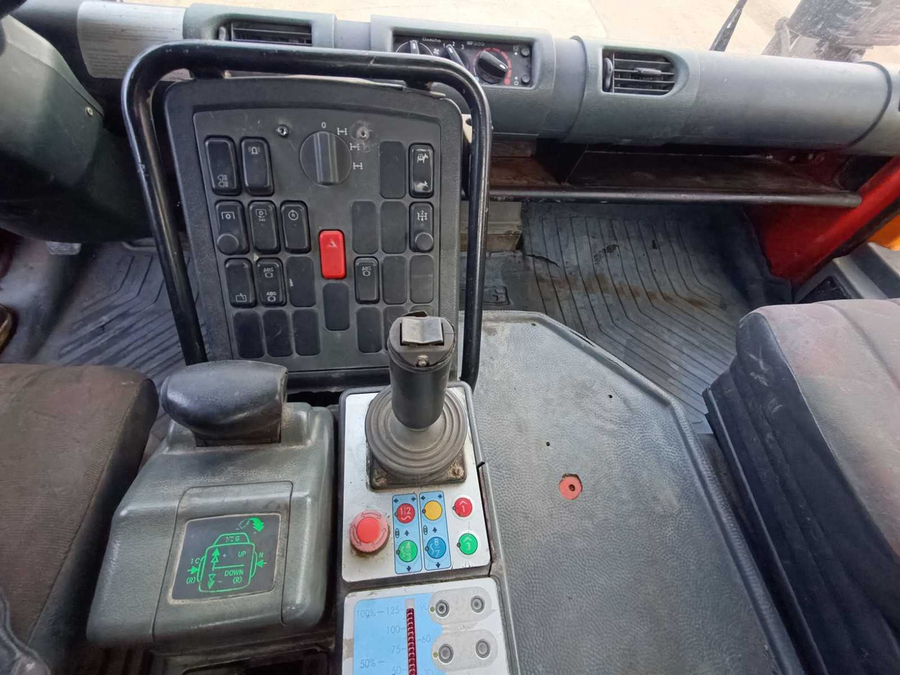 Camion UNIMOG - U 400 - TRUCK - 2001: photos 34 Camion UNIMOG - U 400 - TRUCK - 2001: photos 34