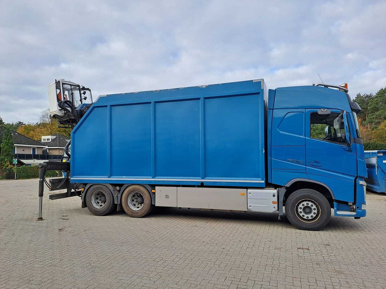 Camion VOLVO - 2016 - FH4 540 I-SHIFT - TRUCK WITH PALFINGER EPSILON Q150L/97 CRANE: photos 8 Camion VOLVO - 2016 - FH4 540 I-SHIFT - TRUCK WITH PALFINGER EPSILON Q150L/97 CRANE: photos 8
