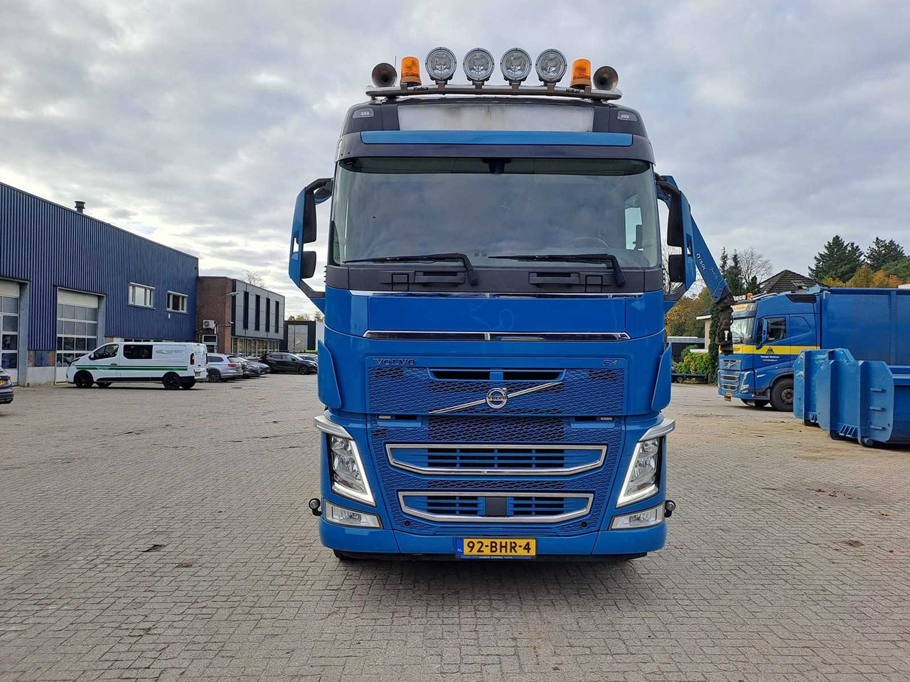 Camion VOLVO - 2016 - FH4 540 I-SHIFT - TRUCK WITH PALFINGER EPSILON Q150L/97 CRANE: photos 9 Camion VOLVO - 2016 - FH4 540 I-SHIFT - TRUCK WITH PALFINGER EPSILON Q150L/97 CRANE: photos 9