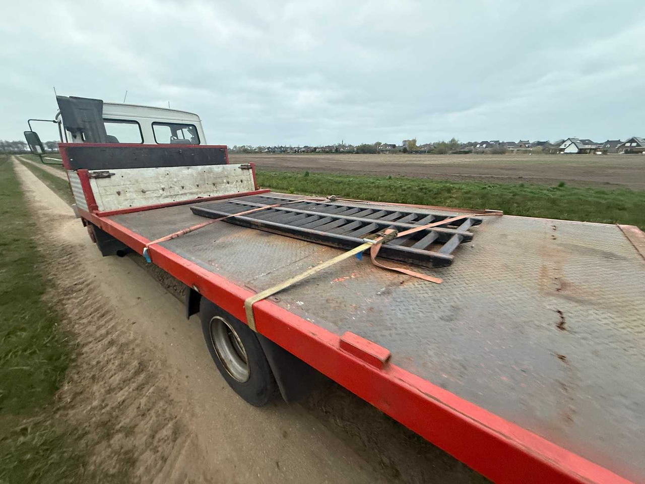 VOLVO - FL608-4X2-J 75 - TRUCK - 1993 - Camion: photos 4 VOLVO - FL608-4X2-J 75 - TRUCK - 1993 - Camion: photos 4