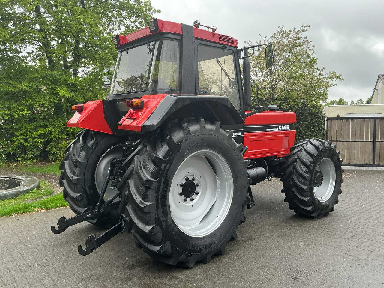 Case International 1455XL - Tracteur agricole: photos 5 Case International 1455XL - Tracteur agricole: photos 5