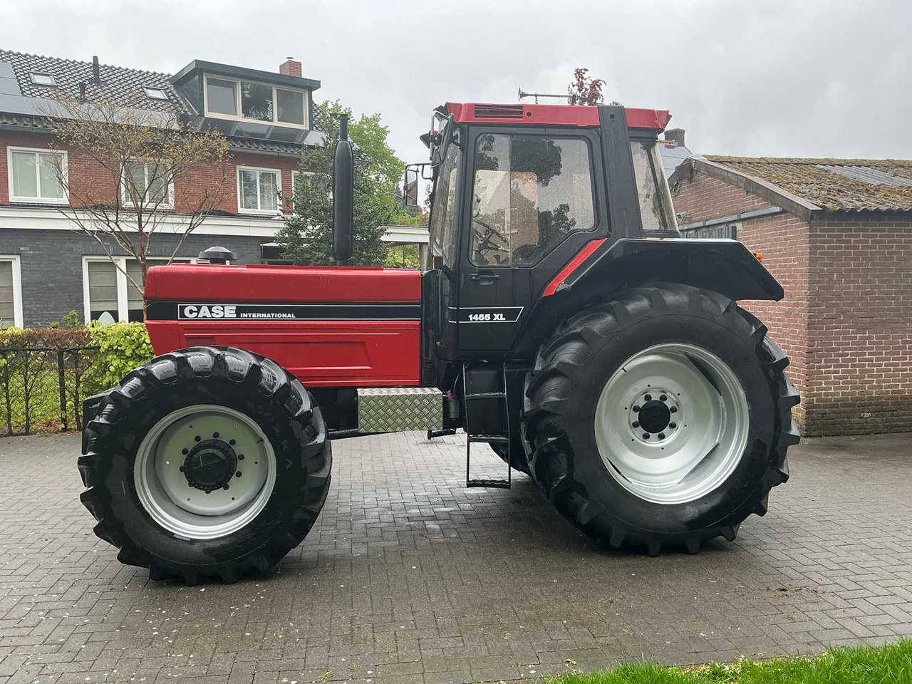 Case International 1455XL - Tracteur agricole: photos 2 Case International 1455XL - Tracteur agricole: photos 2