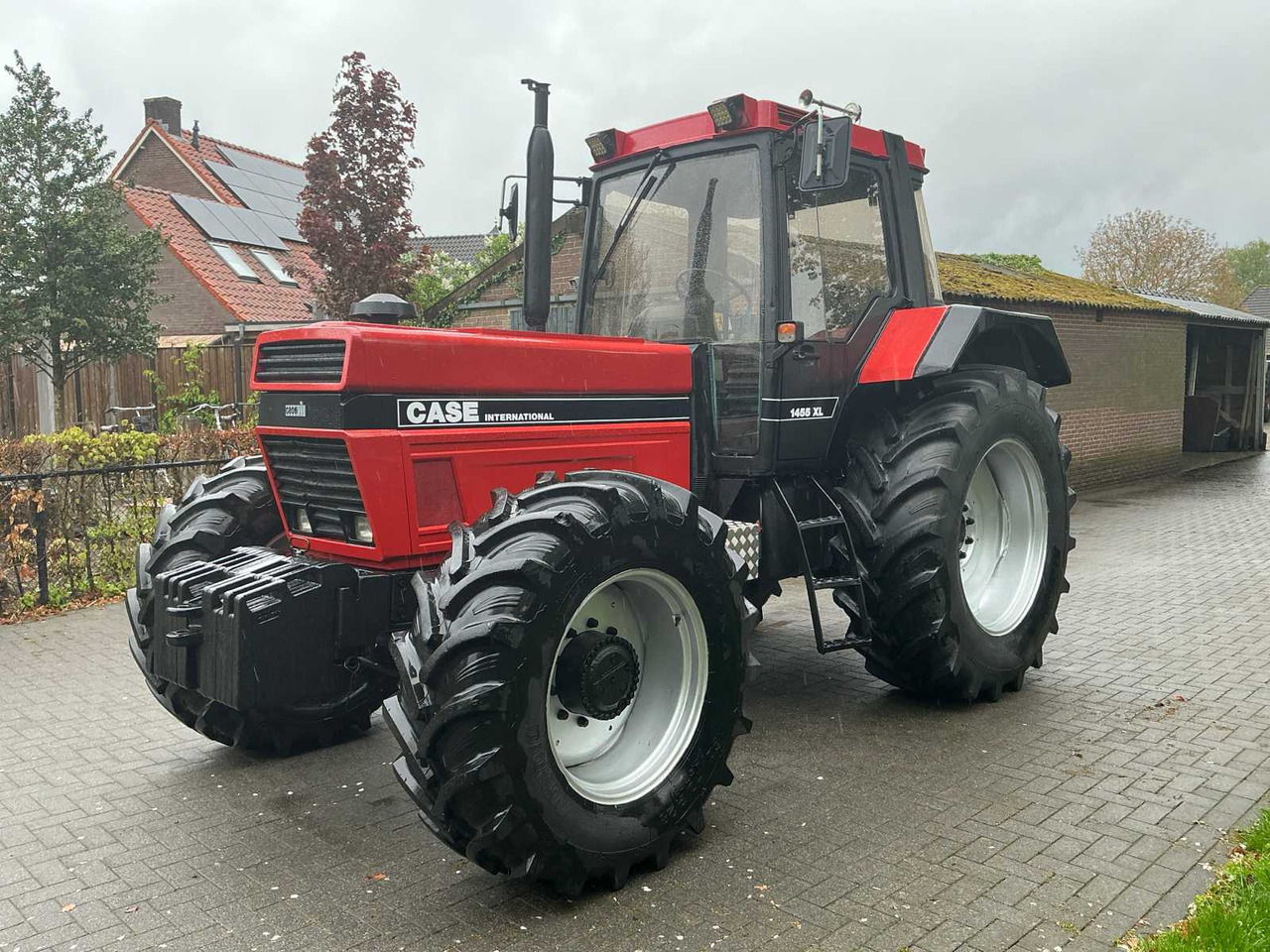 Case International 1455XL - Tracteur agricole: photos 1 Case International 1455XL - Tracteur agricole: photos 1