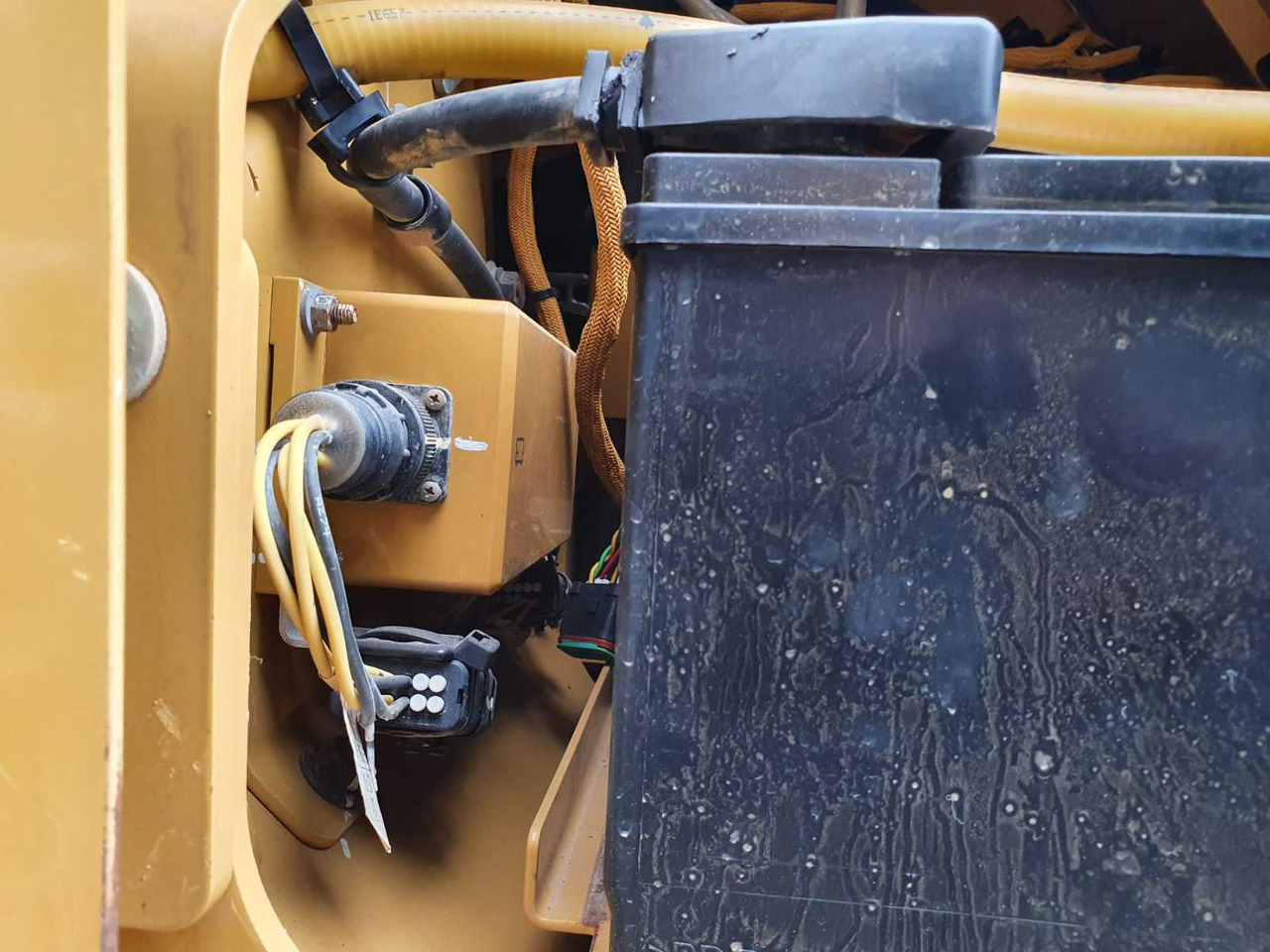 Bulldozer Caterpillar D6N: photos 13