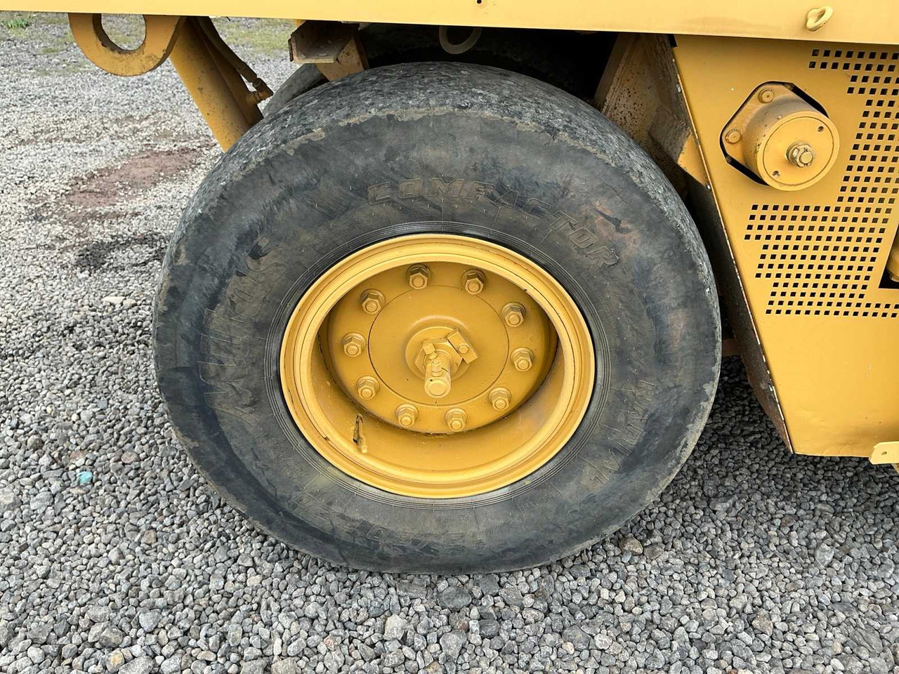 Compacteur à pneus Caterpillar PS 300C: photos 20