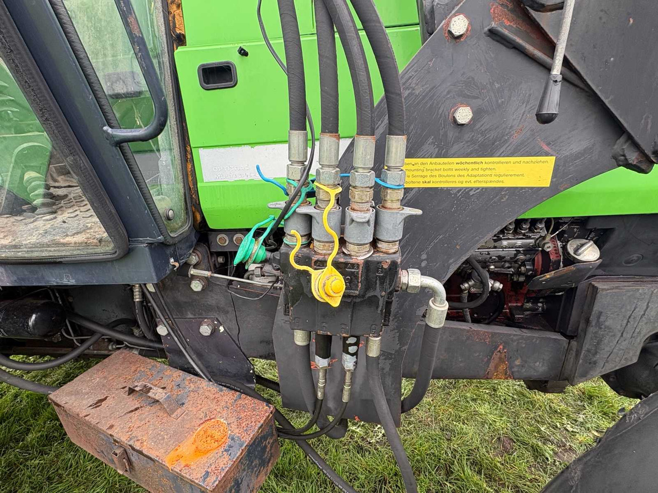Deutz-Fahr DX 6.05 - Tracteur agricole: photos 4 Deutz-Fahr DX 6.05 - Tracteur agricole: photos 4