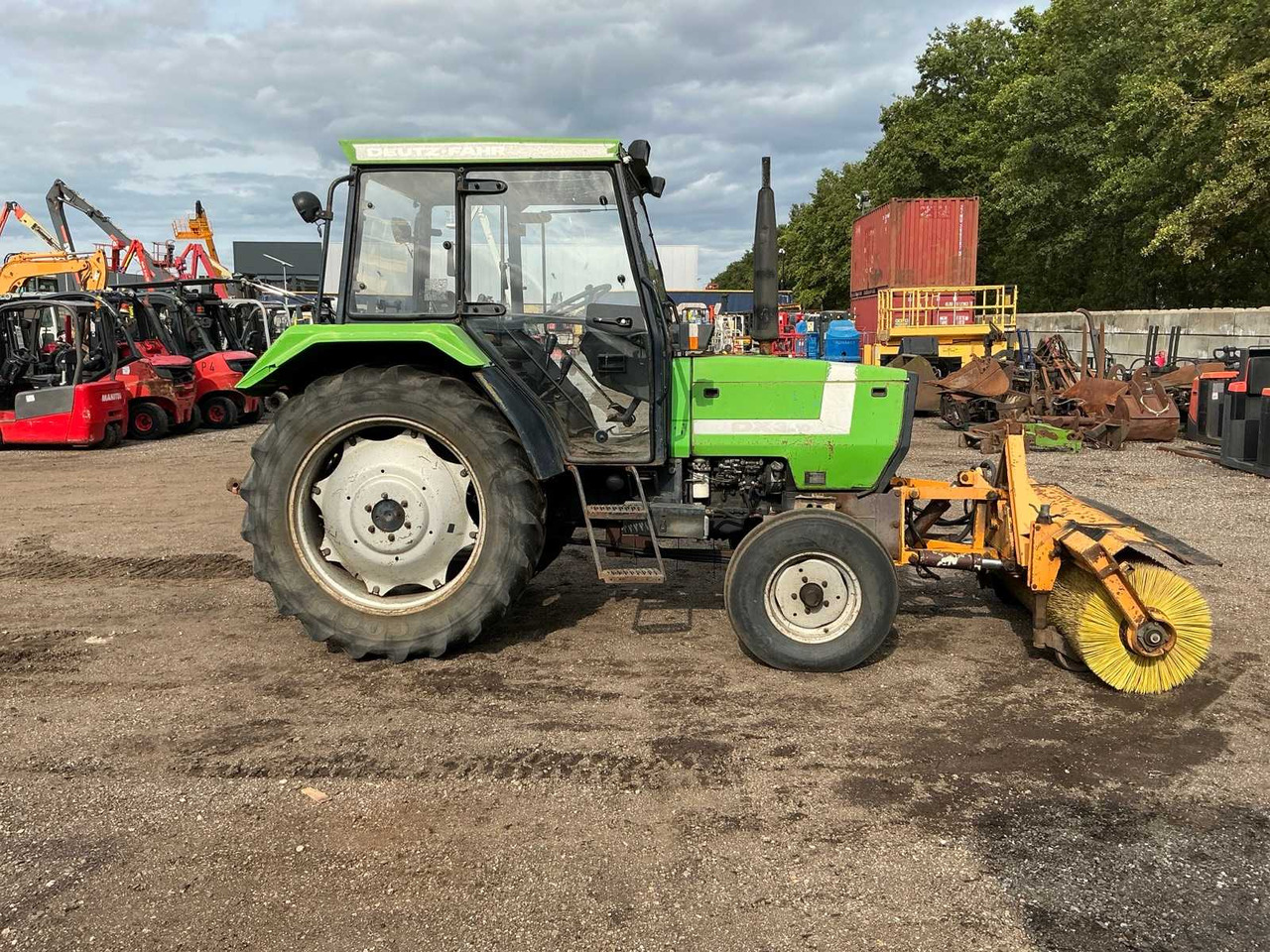 Tracteur agricole Deutz-Fahr DX3.30: photos 6