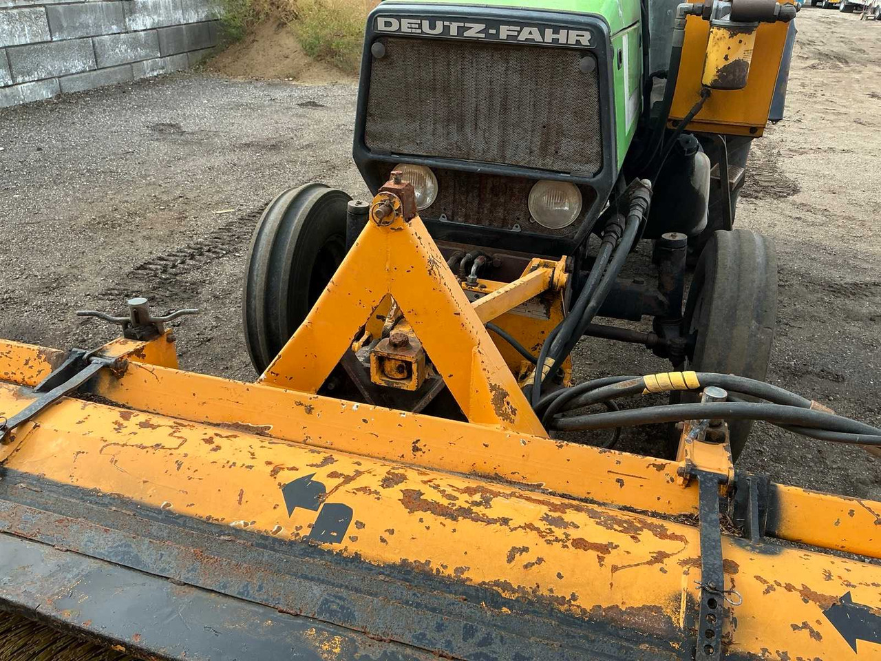 Tracteur agricole Deutz-Fahr DX3.30: photos 14