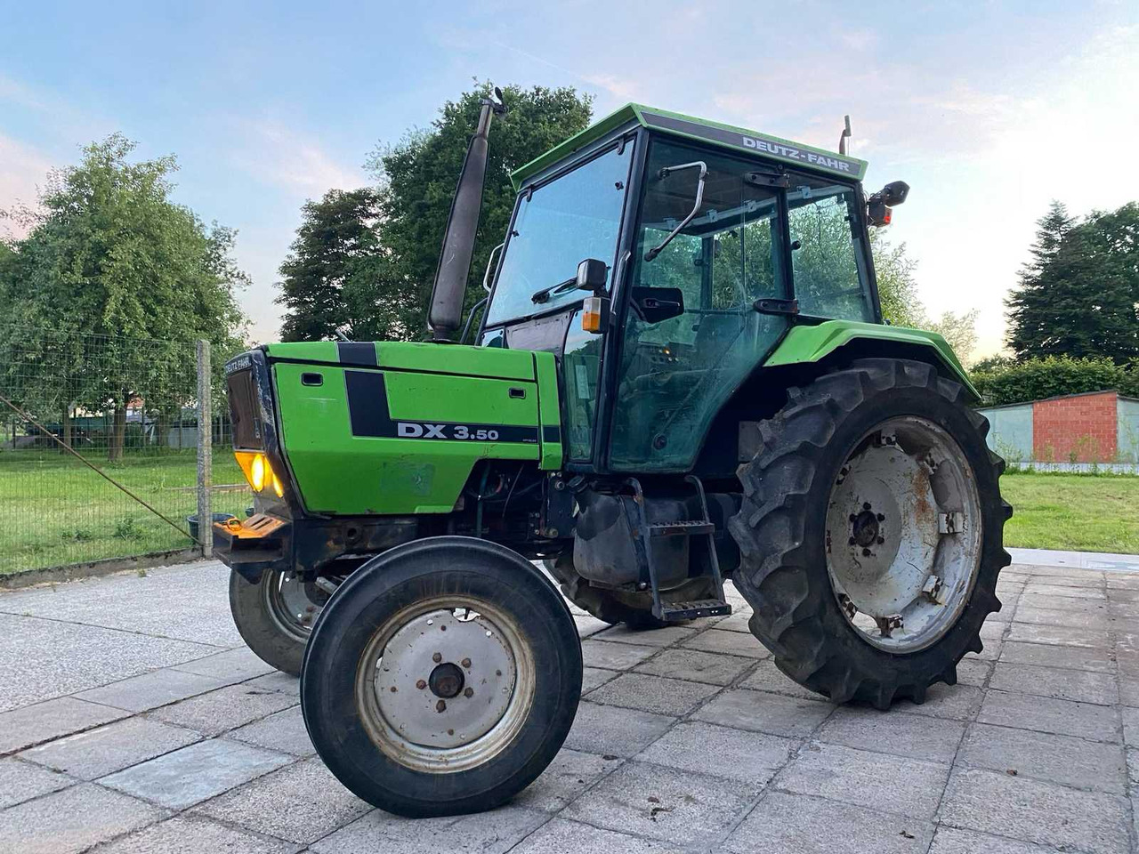 Deutz-Fahr DX3.50 - Tracteur agricole: photos 1 Deutz-Fahr DX3.50 - Tracteur agricole: photos 1