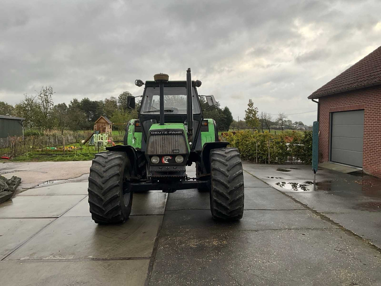 Deutz-Fahr DX6.10 - Tracteur agricole: photos 2 Deutz-Fahr DX6.10 - Tracteur agricole: photos 2