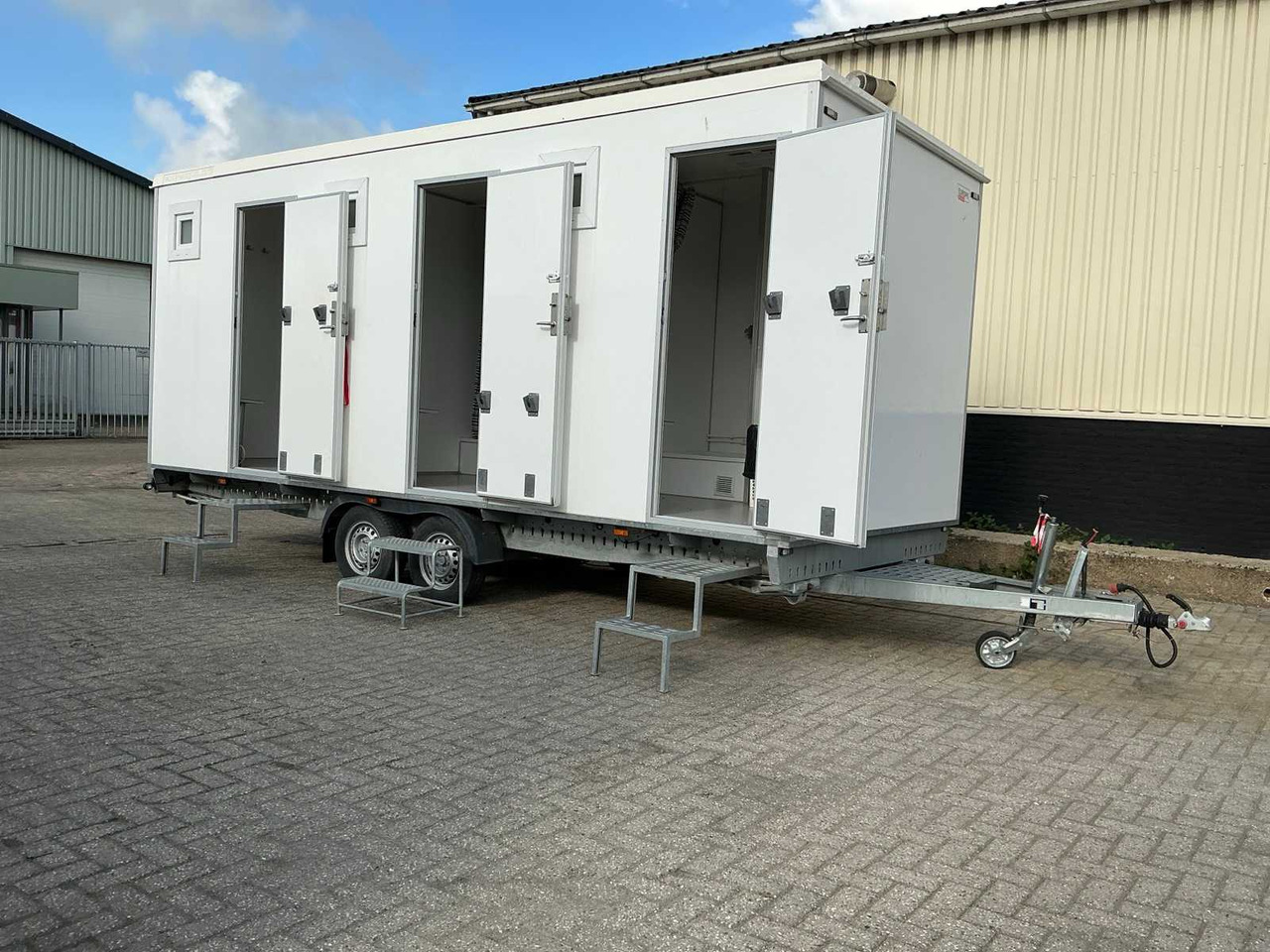 Easywagen 660 - Conteneur comme habitat: photos 1 Easywagen 660 - Conteneur comme habitat: photos 1