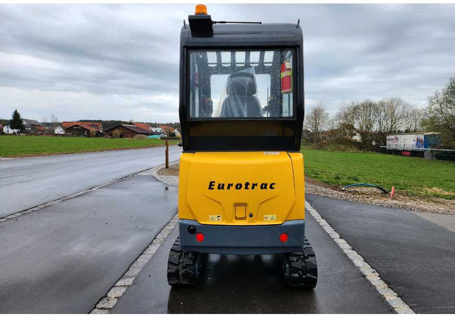 Mini pelle Eurotrac HE18: photos 6