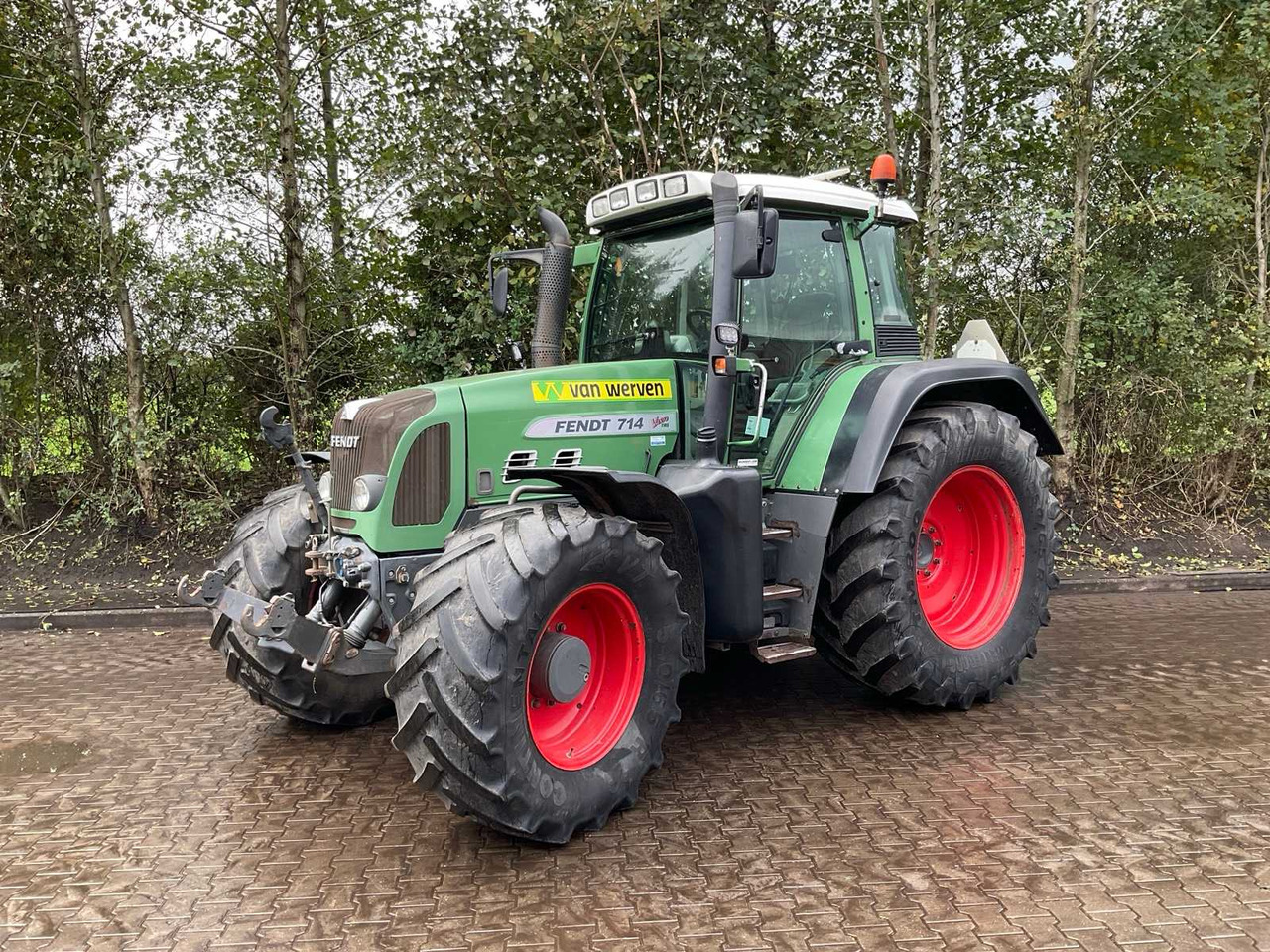 Fendt 714 Vario TMS - Tracteur agricole: photos 1 Fendt 714 Vario TMS - Tracteur agricole: photos 1