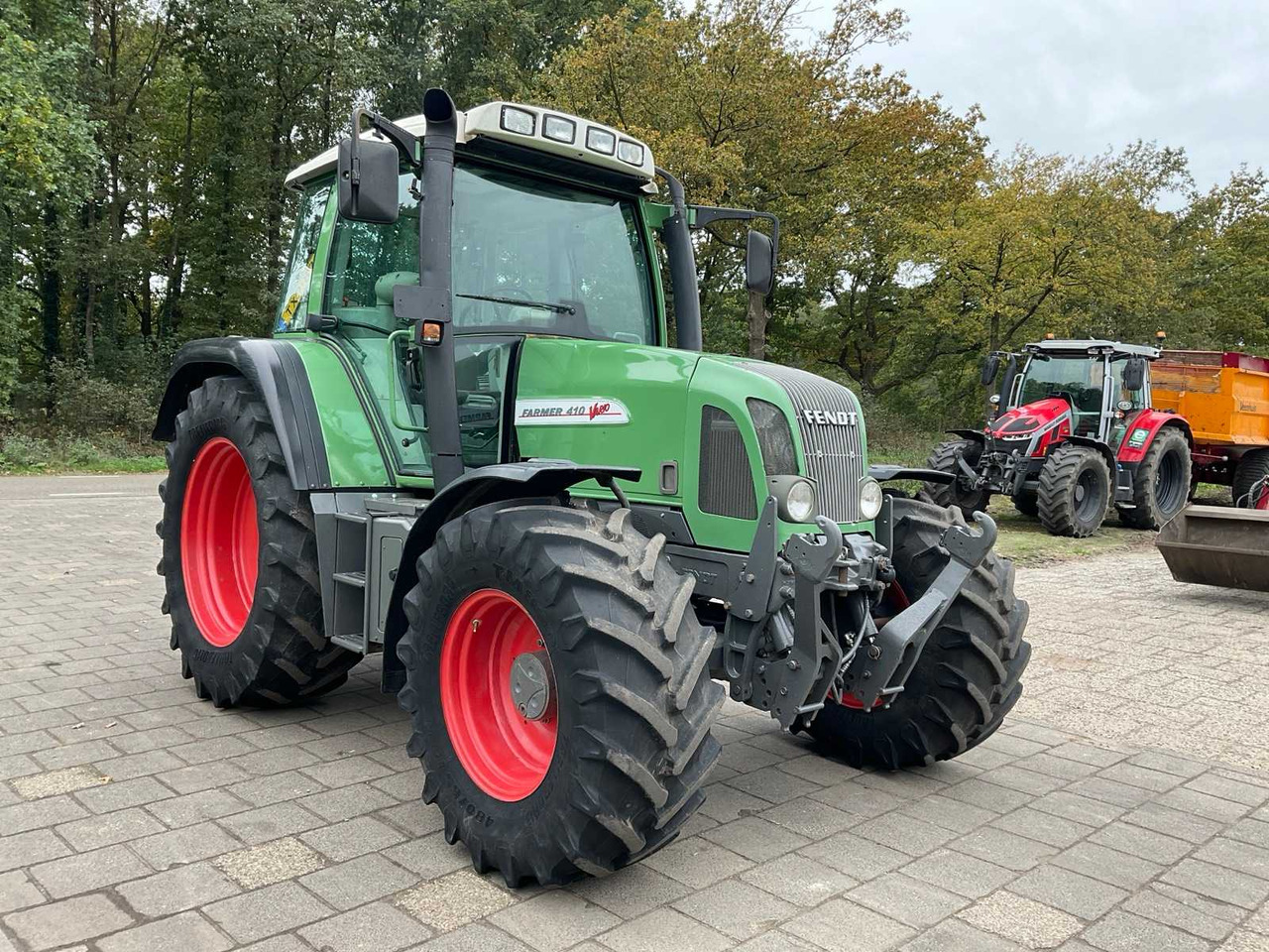 Fendt Farmer 410 Vario - Tracteur agricole: photos 3 Fendt Farmer 410 Vario - Tracteur agricole: photos 3