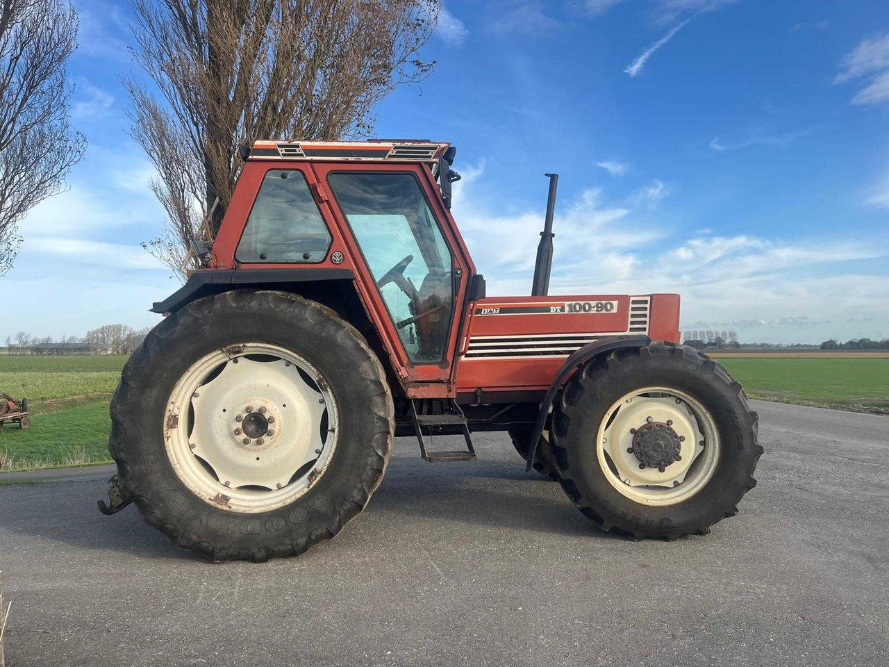 Fiat 1988 FIAT 100-90 DT ALL-WHEEL DRIVE AGRICULTURAL TRACTOR - Tracteur agricole: photos 5 Fiat 1988 FIAT 100-90 DT ALL-WHEEL DRIVE AGRICULTURAL TRACTOR - Tracteur agricole: photos 5