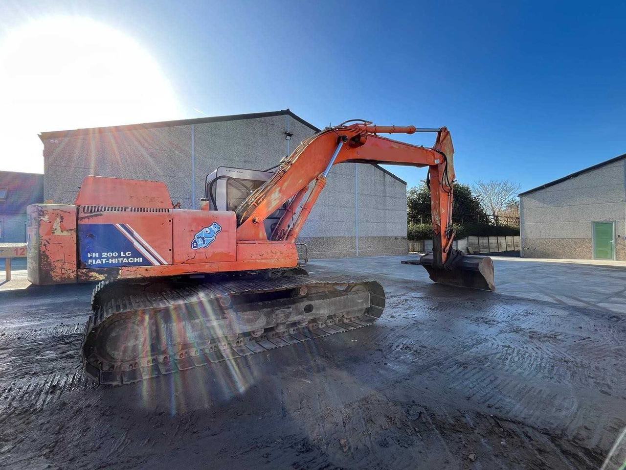 Fiat Hitachi FH 200 LC - Pelle sur chenille: photos 3 Fiat Hitachi FH 200 LC - Pelle sur chenille: photos 3