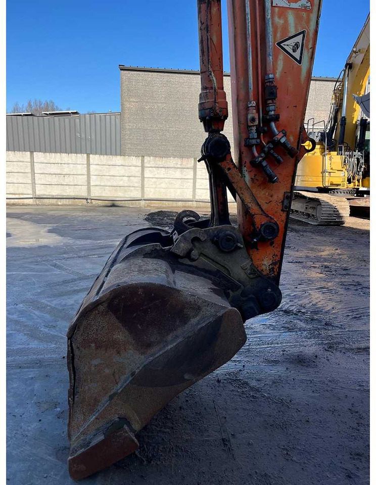 Fiat Hitachi FH 200 LC - Pelle sur chenille: photos 5 Fiat Hitachi FH 200 LC - Pelle sur chenille: photos 5