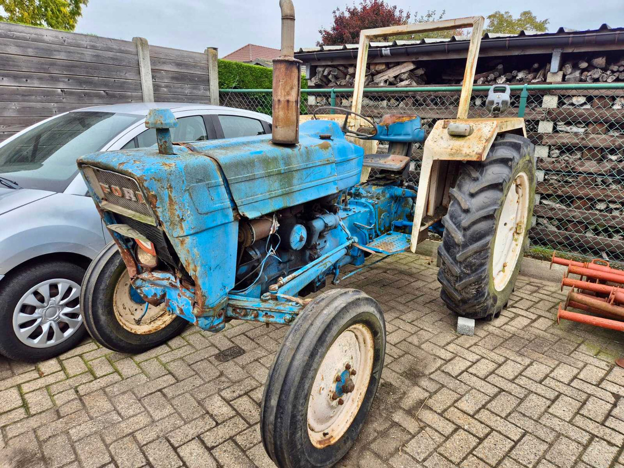 Ford 3000 - Tracteur agricole: photos 1 Ford 3000 - Tracteur agricole: photos 1