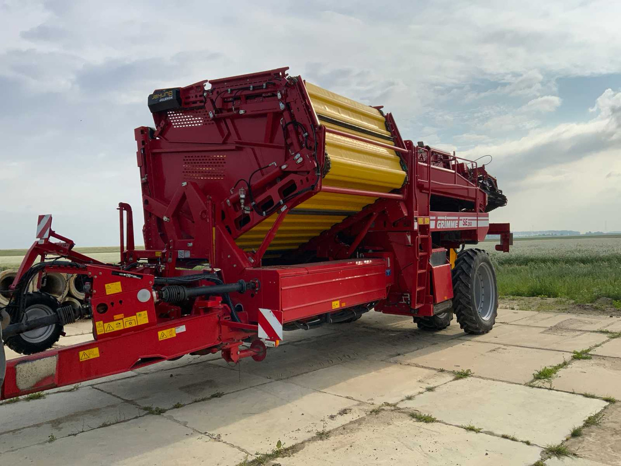 Grimme SE250 - Arracheuse de pommes de terre: photos 1 Grimme SE250 - Arracheuse de pommes de terre: photos 1