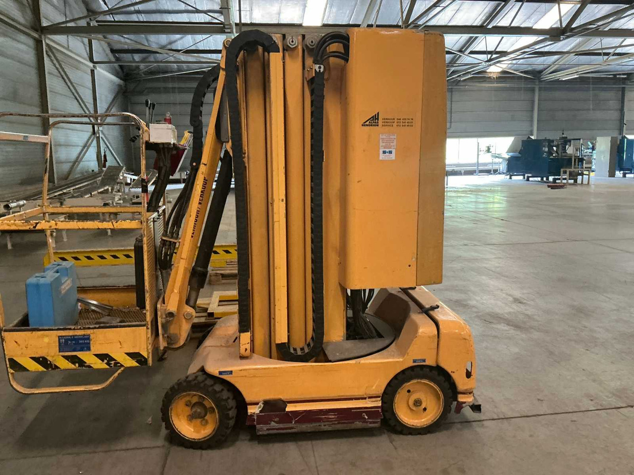Grove Manlift Toucan 1100 - Nacelle: photos 2 Grove Manlift Toucan 1100 - Nacelle: photos 2