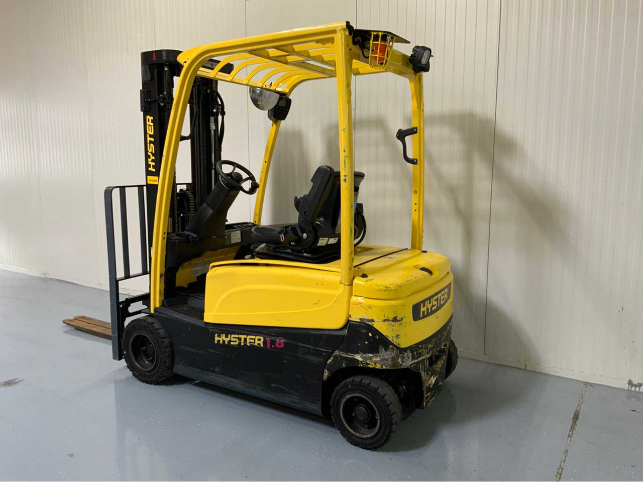 HYSTER J1.8XN - 4.9M TRIPLEX, FREE-LIFT, SIDE-SHIFT - FORKLIFT - Chariot élévateur: photos 3 HYSTER J1.8XN - 4.9M TRIPLEX, FREE-LIFT, SIDE-SHIFT - FORKLIFT - Chariot élévateur: photos 3
