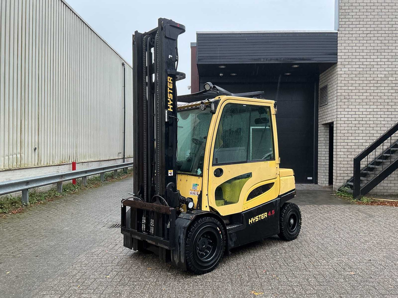 HYSTER - J45XN - FORKLIFT TRUCKS - 2019 - Chariot élévateur: photos 1 HYSTER - J45XN - FORKLIFT TRUCKS - 2019 - Chariot élévateur: photos 1